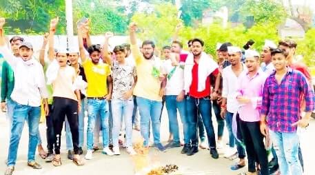 समाचार 3 6 Min 13 |