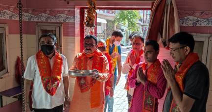 संकटमोचन हनुमान मंदिर में महाआरती का आयोजन, विश्व हिन्दू महासंघ प्रदेशमंत्री उपस्थित रहे