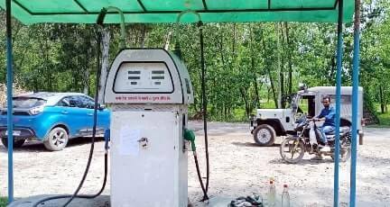 Charthawal News: अवैध बायोडीजल पंप पर छापेमारी करते हुए पेट्रोल पंप को किया सीज,मुकदमा दर्ज Charthawal News: अवैध बायोडीजल पंप पर छापेमारी करते हुए पेट्रोल पंप को किया सीज,मुकदमा दर्ज