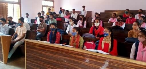 Khatauli News:मिशन शक्ति फेस 3 के अंतर्गत वाद विवाद प्रतियोगिता का आयोजन