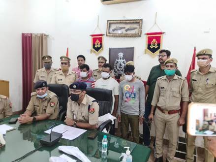 Muzaffarnagar: ट्राँसफार्मर चोरी करने वाले गिरोह का भंडाफोड़, तीन बदमाश गिरफ्तार, लाखों का माल बरामद Muzaffarnagar: ट्राँसफार्मर चोरी करने वाले गिरोह का भंडाफोड़, तीन बदमाश गिरफ्तार, लाखों का माल बरामद