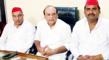 Muzaffarnagar News: बाल्मिकी समाज के सैंकडों लोग सपा में हुए शामिल