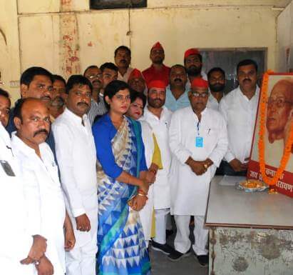 Muzaffarnagar News: समाजवादियों ने जयप्रकाश नारायण जयंती पर उनको किया नमन Muzaffarnagar News: समाजवादियों ने जयप्रकाश नारायण जयंती पर उनको किया नमन