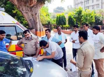 Muzaffarnagar News: सडक हादसे मे बाईक सवार पति-पत्नी की दर्दनाक मौत