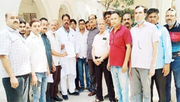 Muzaffarnagar News: उद्योग व्यापार मंडल ने विभिन्न मांगों को लेकर सौंपा ज्ञापन Muzaffarnagar News: उद्योग व्यापार मंडल ने विभिन्न मांगों को लेकर सौंपा ज्ञापन