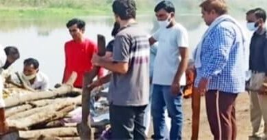 Muzaffarnagar News: गमगीन माहौल में हुआ डा. आदर्श का अंतिम संस्कार