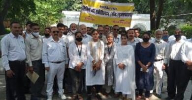 Muzaffarnagar News: हाई कोर्ट बेंच की मांग को लेकर वकीलों ने किया प्रदर्शन किया