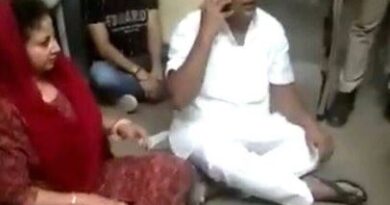 पुलिस ने काटा रिश्तेदार का चालान, धरने पर बैठीं Congress Mla: बच्चे हैं, क्या फर्क पड़ता है-विधायक मीना कंवर