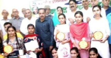 Muzaffarnagar News: उच्च शिक्षा के साथ उच्च आदर्शो व संस्कारो को जीवन में उतारना जरूरी- डा.रविकान्त