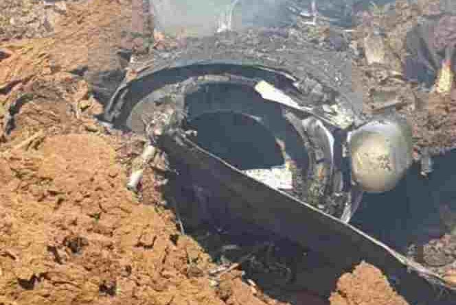 Madhya Pradesh के भिंड में खेत में गिरा वायुसेना का मिराज विमान