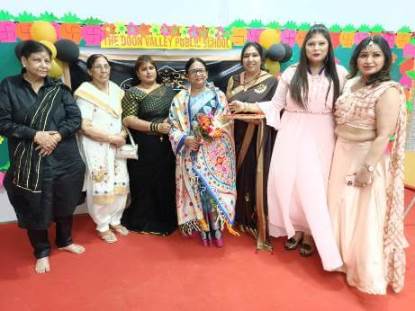 Muzaffarnagar: देखती रह गयी महिलाएँ, योग के साथ भारतीय सांस्कृतिक फैशन को प्रमोट कर गयी पालिकाध्यक्ष अंजू अग्रवाल Muzaffarnagar: देखती रह गयी महिलाएँ, योग के साथ भारतीय सांस्कृतिक फैशन को प्रमोट कर गयी पालिकाध्यक्ष अंजू अग्रवाल