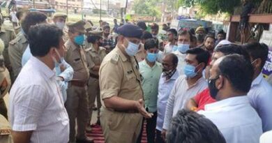 Firozabad News: मेडिकल काॅलेज की प्राचार्या को हटाने की मांग,डा. संगीता अनेजा के खिलाफ जमकर नारेबाजी