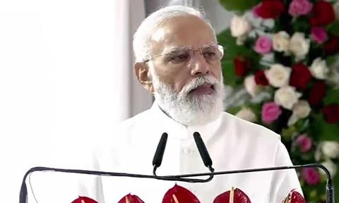 Uzbekistan में मोदी की कविताओं ने छू लिया दिल, छात्रों ने हिंदी में सुनाई Pm की रचनाएं; 11 समझौतों से भारत-उज्बेक रिश्तों को नई ऊंचाई 1 Pm-Modi