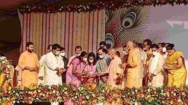 Chandauli News: बाबा कीनाराम के नाम पर मेडिकल कालेज का नामकरण किया जाना काफी गौरव की बात: Cm Yogi