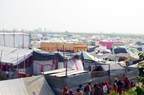 Morna News: पूर्णिमा गंगास्नान मेले का रंग, धर्मनगरी तबुंओं में हुई तब्दील