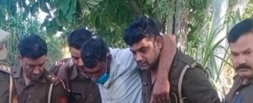 Muzaffarnagar News: ताबड़तोड़ फायरिंग, मुठभेड़ में गो-तस्कर व दारोगा घायल, 3 साथी बाइक में स्कूटी छोड़कर मौके से फरार Muzaffarnagar News: ताबड़तोड़ फायरिंग, मुठभेड़ में गो-तस्कर व दारोगा घायल, 3 साथी बाइक में स्कूटी छोड़कर मौके से फरार