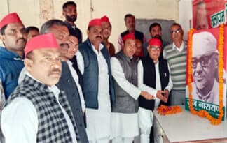 समाचार (Muzaffarnagar News) 2 2 Min 8 |