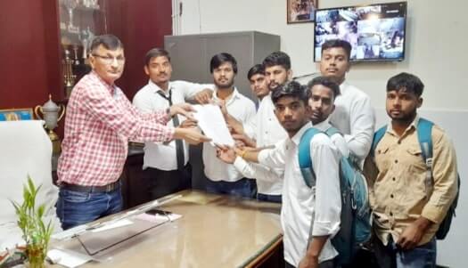 समाचार (Muzaffarnagar News) 4 6 Min 5 |