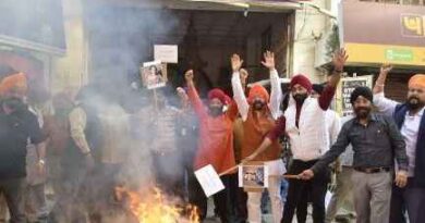 Lucknow News- जिस्म की नुमाइश करके Kangana Ranaut का दिमाग फिर गया है: सतपाल सिंह मीत