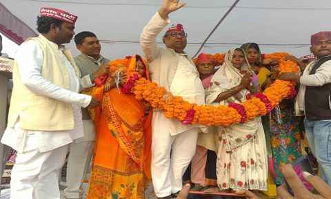 Gonda News: आपके ऊपर उठने वाले हाथ को तोड़ दिया जायेगा- संजय निषाद Gonda News: आपके ऊपर उठने वाले हाथ को तोड़ दिया जायेगा- संजय निषाद