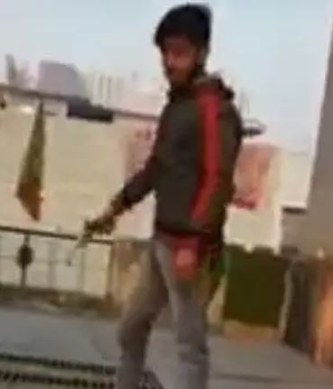 Muzaffarnagar: भाजयुमो नेता का अवैध तमंचे से फायरिंग करते हुए Video फिर से हुआ Viral, पुलिस दबाव में