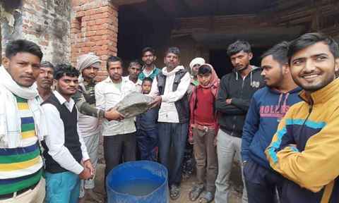 Bulandshahr News: गंगा में तैरता मिला ‘श्री रामसेतु’ जैसा पत्थर