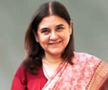 Sultanpur News: पूछ रही यह कौन सी ट्रेन है? ट्रोल हुई मेनका गांधी..... 9 Maneka Gandhi