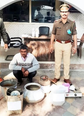 Muzaffarnagar News: जंगल ग्राम पमनावली से शराब  सहित अभियुक्त दबोचा