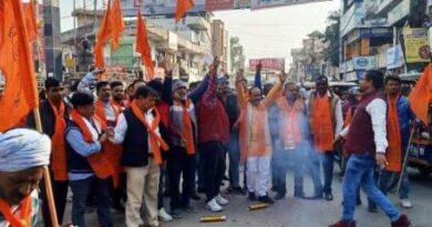 Muzaffarnagar News: क्रांतिसेना कार्यकर्ताओ ने आतिशबाजी कर मनाई खुशी