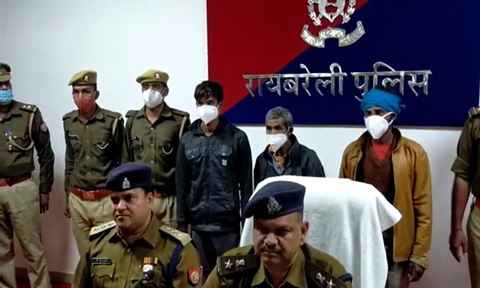 Raebareli News: पूरे शिव प्रसाद मजरे मखदूमपुर में तंत्र-मंत्र के चक्कर में हुआ था कत्ल,36 घंटे के अंदर ही खुलासा