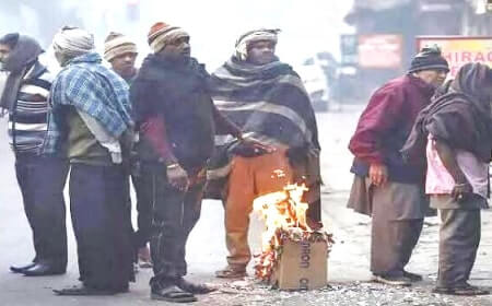 Muzaffarnagar News: सर्दी का आलम लगातार जारी, आम जनजीवन अस्त व्यस्त Muzaffarnagar News: सर्दी का आलम लगातार जारी, आम जनजीवन अस्त व्यस्त