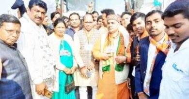 Muzaffarnagar News: मेरठ में आयोजित रैली के लिए रवाना हुए भाजपाई