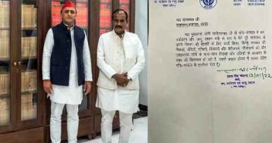 पहले से दल-बदल में माहिर Dara Singh Chauhan ने सपा की सदस्यता ली