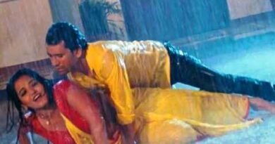 Monalisa और Dinesh Lal Yadav Nirahua  ने बारिश में किया जमकर रोमांस #Viral