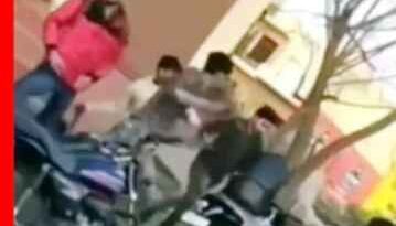 Muzaffarnagar News: गांधी कालोनी मे 5 युवको द्वारा लात घूसो से की मारपीट