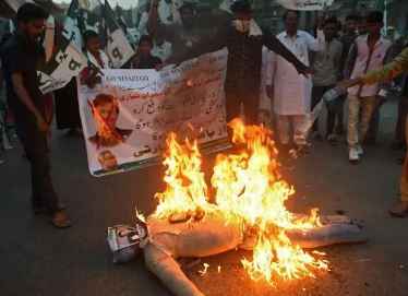 Pakistan के सिंध प्रांत में हिंदू व्यापारी की जमीन विवाद को लेकर गोली मारकर हत्या Pakistan के सिंध प्रांत में हिंदू व्यापारी की जमीन विवाद को लेकर गोली मारकर हत्या