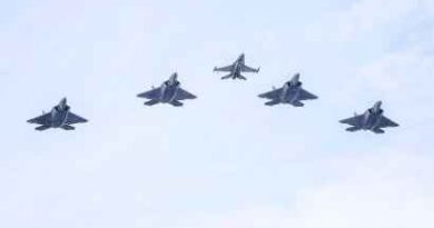 United Arab Emirates: हूती हमलों के जवाब में अबू धाबी पहुंचे अमेरिकी एफ-22 फाइटर जेट