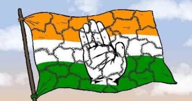 Jhansi News: पूर्व महानगर Congress अध्यक्ष अरविन्द वशिष्ठ समेत सैकड़ों कार्यकर्ताओं ने दिया त्यागपत्र 8 Congress-Divided_