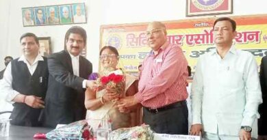 Muzaffarnagar News: होली मिलन उत्सव की धूम, एक दूसरे को गुलाल लगाकर सभी की खुशहाली की कामना