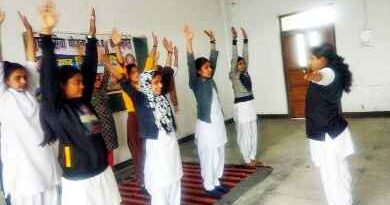 Muzaffarnagar News:    योगाभ्यास का सही तरीका बताया