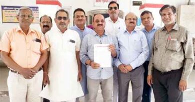 Muzaffarnagar News: समस्याओं को लेकर व्यापारियों ने सौंपा ज्ञापन