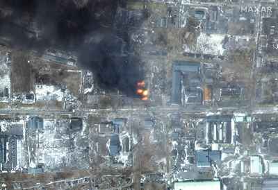 Ukraine में रूसी हमले से Mariupol समेत कई शहर बर्बाद, भीषण तबाही का अंदाजा Ukraine में रूसी हमले से Mariupol समेत कई शहर बर्बाद, भीषण तबाही का अंदाजा