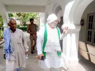 Jahangirpuri हिंसाः राकेश टिकैत बोले-संविधान अलमारी में बंद, बुलडोजर से ट्रैक्टर करेंगे मुकाबला