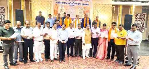 Muzaffarnagar News: कपिल देव अग्रवाल का अभिनंदन समारोह, लगाए भारत माता की जय के जयकारे