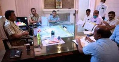 Muzaffarnagar News: आइजीआरएस पोर्टल पर प्राप्त हो रही शिकायतों के निस्तारण को गंभीरता एवं सतर्कता के साथ सुनिश्चित करें-Dm