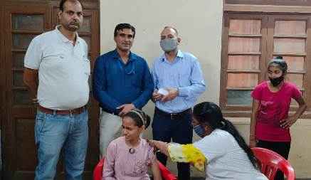 Muzaffarnagar News: डीएसएम शुगर मंसूरपुर द्वारा निशुल्क चिकित्सा शिविर का आयोजन