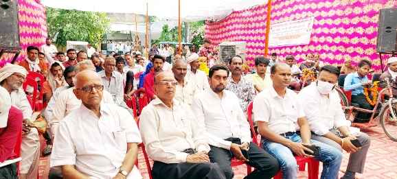 Muzaffarnagar News: उत्तर प्रदेश के स्वतंत्र प्रभार मंत्री नरेंद्र कुमार कश्यप द्वारा दिव्यांगजनों को ट्राई साइकिल की गई वितरण