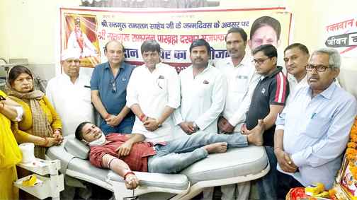 Muzaffarnagar News: जिला अस्पताल के ब्लड बैंक से निर्धन जरूरतमंदों को निशुल्क उपलब्ध कराया जाए रक्तः मनीष चौधरी Muzaffarnagar News: जिला अस्पताल के ब्लड बैंक से निर्धन जरूरतमंदों को निशुल्क उपलब्ध कराया जाए रक्तः मनीष चौधरी