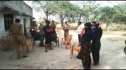 Amethi News: युवती ने फार्मासिस्ट पर छेड़छाड़ का लगाया आरोप, कार्रवाई की मांग