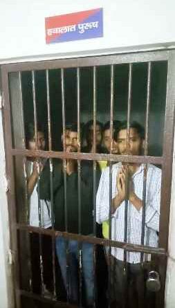 Ghaziabad News: कार की छत पर नाचने की मस्ती हवालात देखते ही हो गई उड़न छू